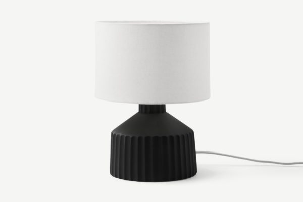 Kae kleine Tischlampe, Schwarz - MADE.com