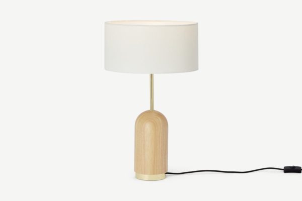 Gilda Tischlampe, helles Holz und Weiss - MADE.com